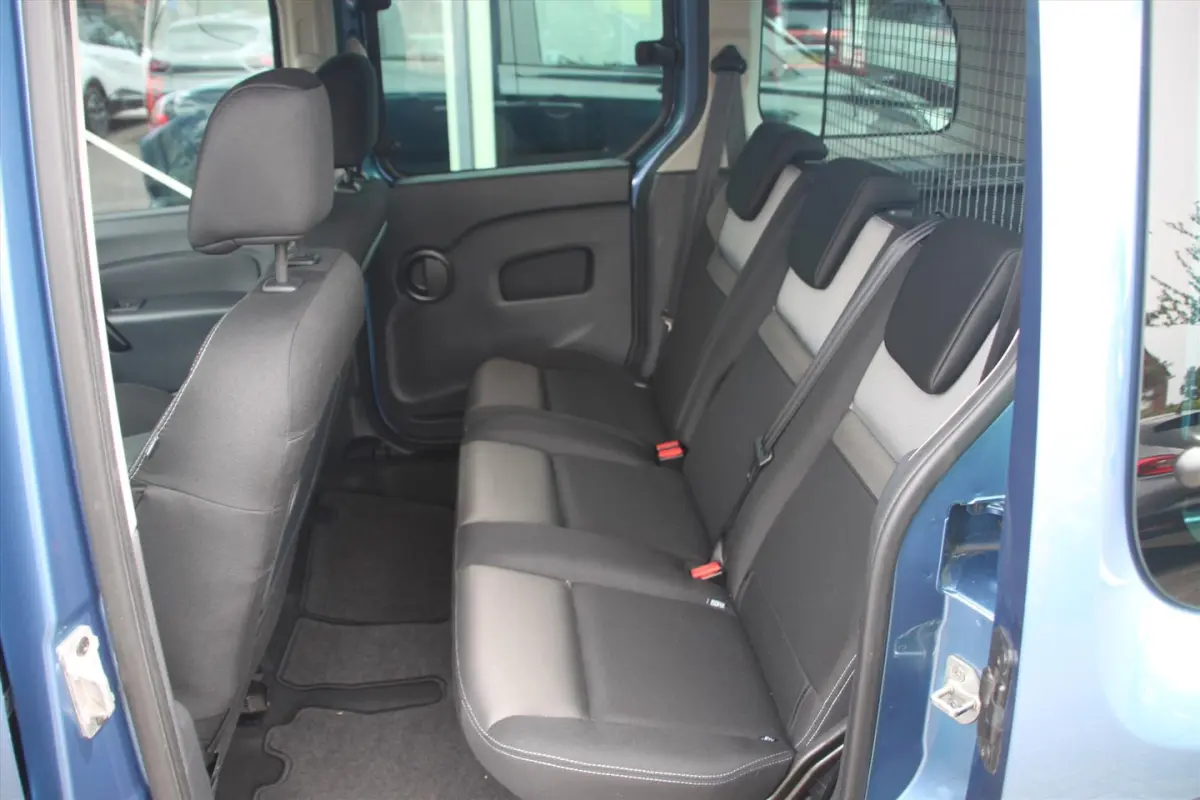 115PK-LIMITED-AUTOM-61DKM-CLIMA-CRUISE-LMV-