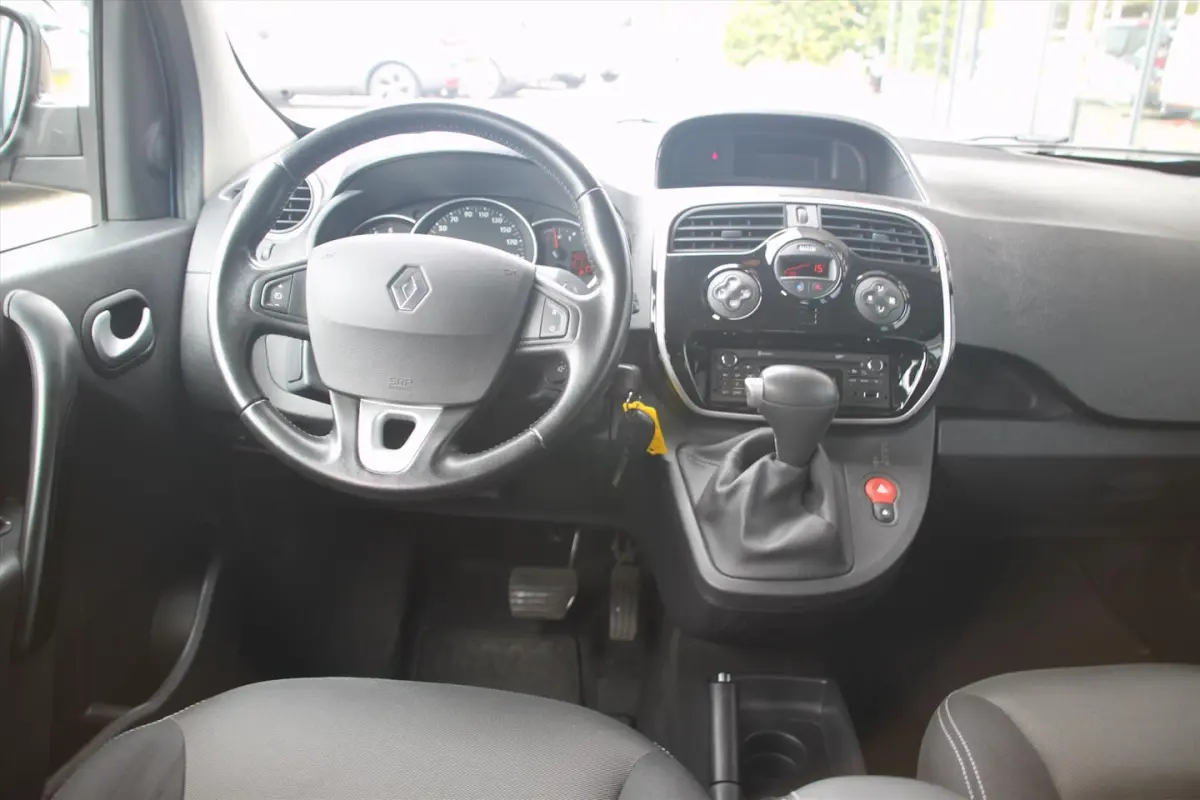 115PK-LIMITED-AUTOM-61DKM-CLIMA-CRUISE-LMV-