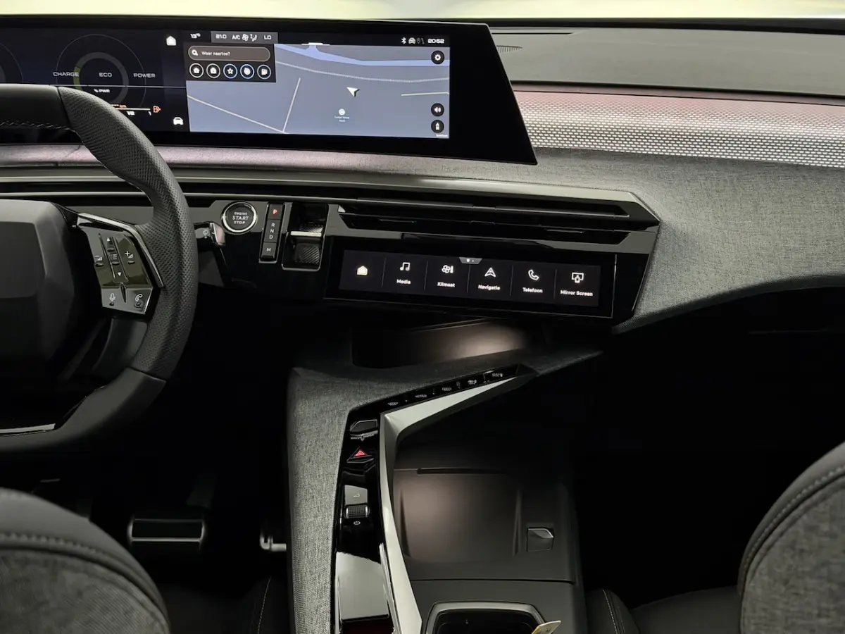 1.2 Hybrid 145 GT 7P Camera, Half leder, Navi, Apple carplay, Winterpakket, Rijstrook corr
