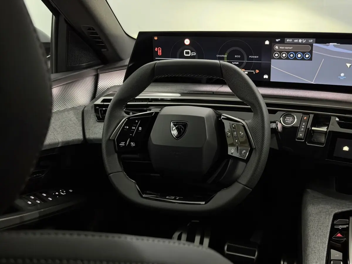 1.2 Hybrid 145 GT 7P Camera, Half leder, Navi, Apple carplay, Winterpakket, Rijstrook corr