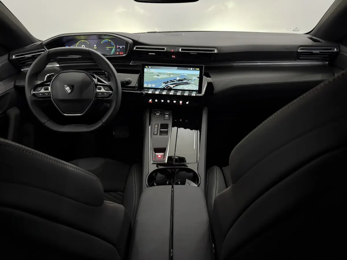 1.6 HYbrid 225 Allure Pack Plug-in 360 Camera, Half leder, Navi, Keyless start, Cruise con