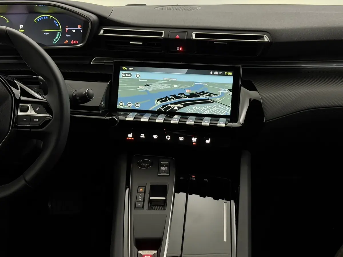 1.6 HYbrid 225 Allure Pack Plug-in 360 Camera, Half leder, Navi, Keyless start, Cruise con