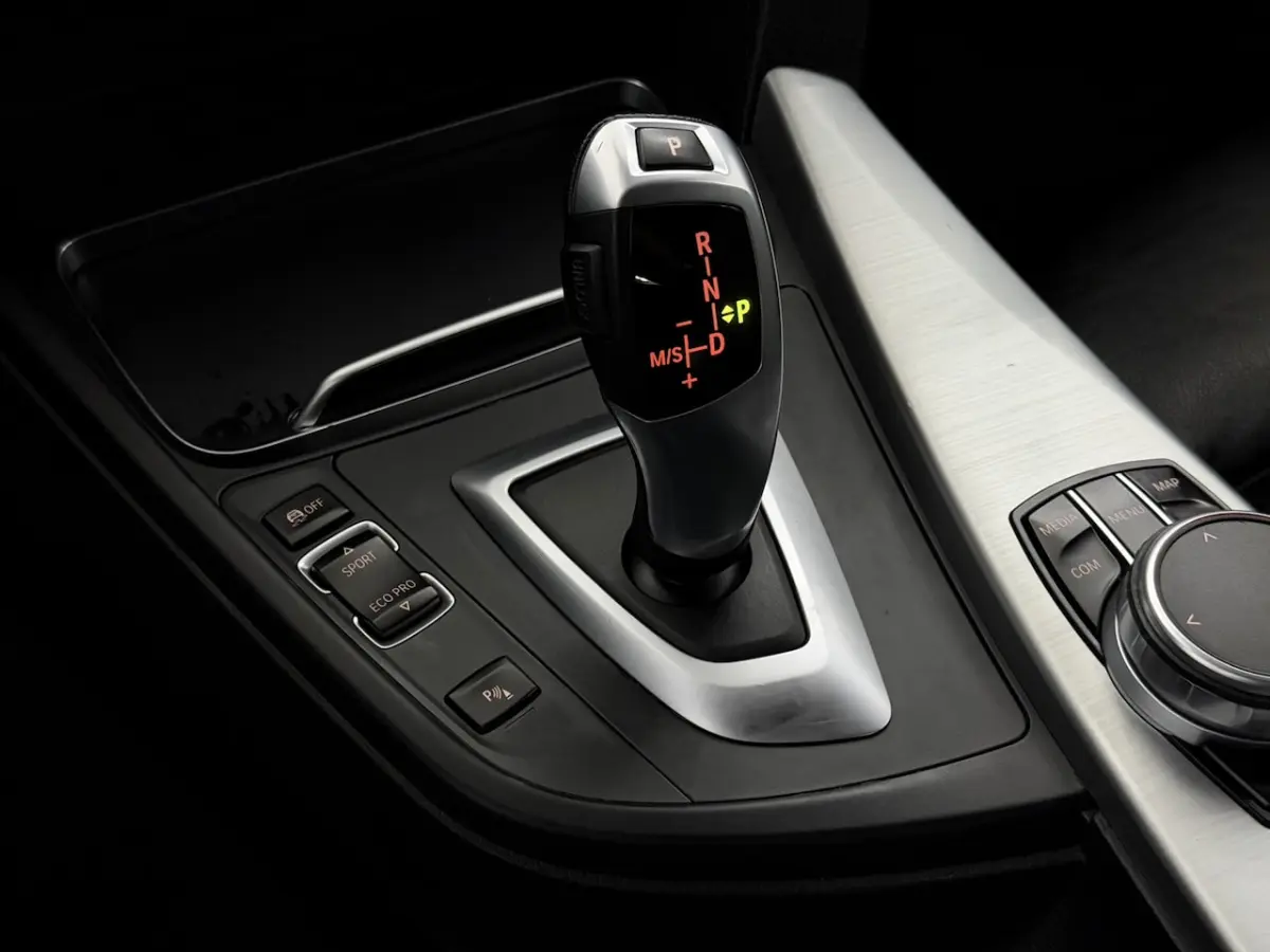 418i High Executive M sport Leder, Camera, Navi, Stoelverwarming, Cruise control, Elektris