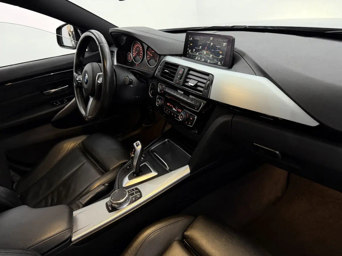 418i High Executive M sport Leder, Camera, Navi, Stoelverwarming, Cruise control, Elektris