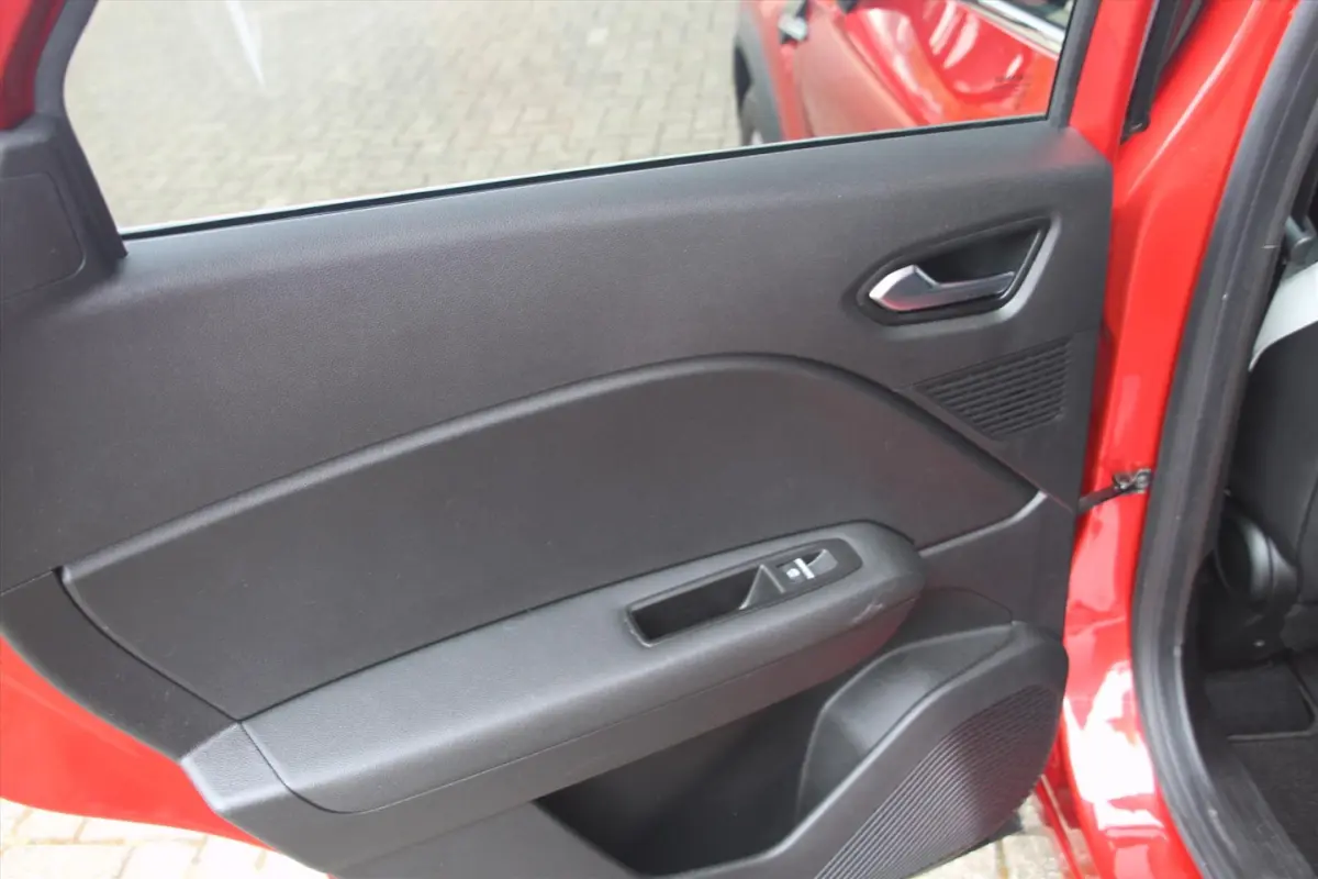 100PK-INTENS-39DKM-CARPLAY-CLIMA-CRUISE-LMV-PDC-