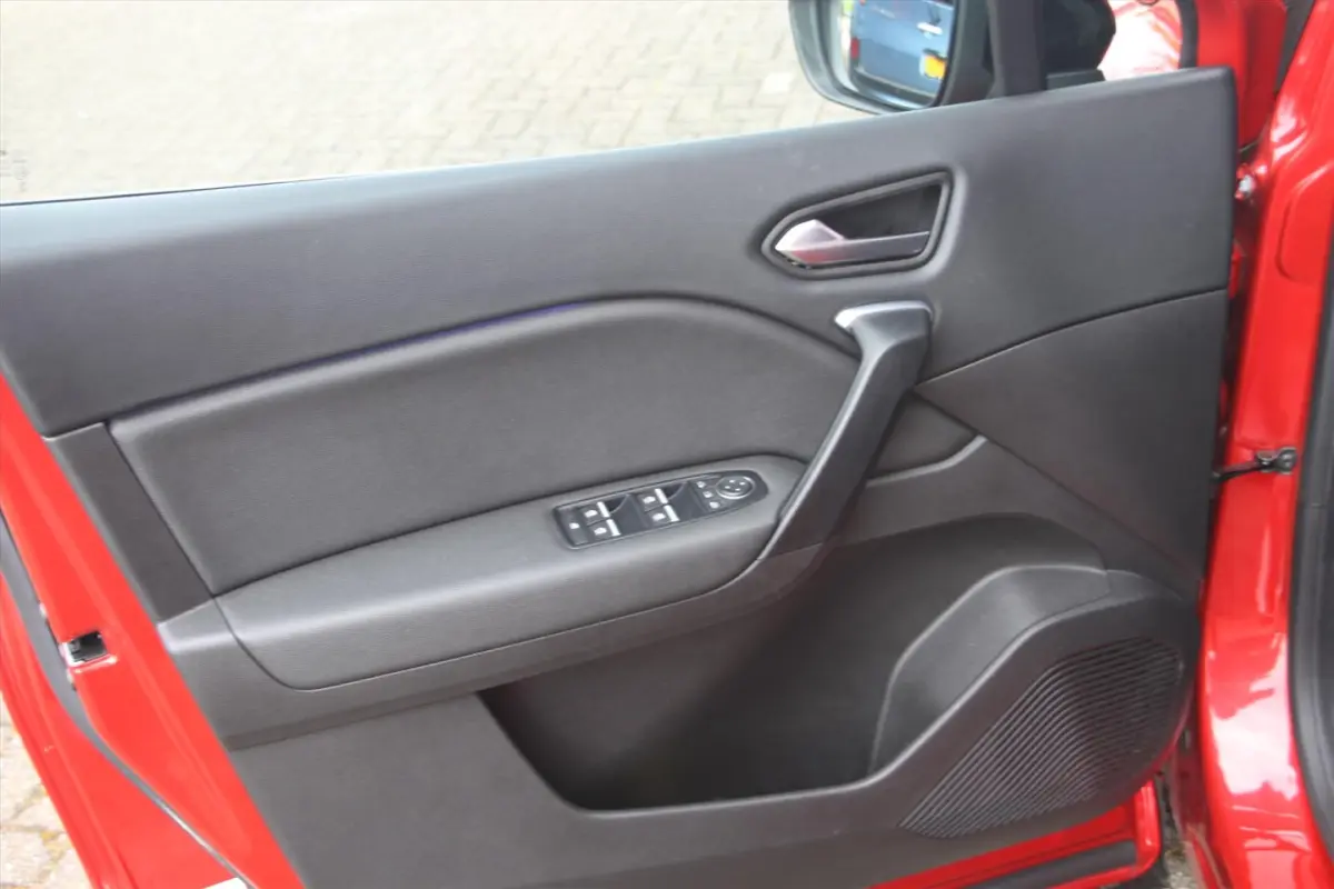 100PK-INTENS-39DKM-CARPLAY-CLIMA-CRUISE-LMV-PDC-