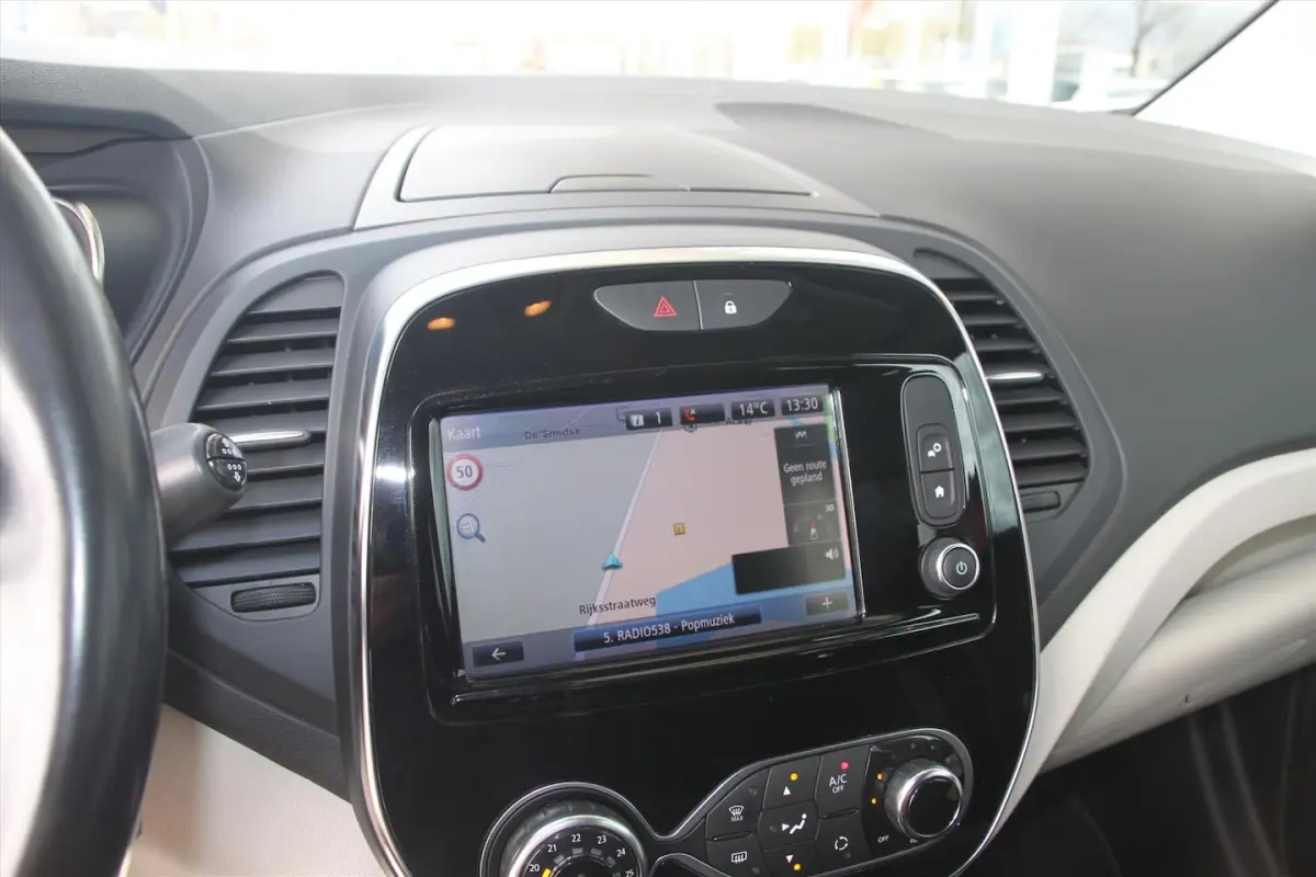 90PK-DYNAMIQUE-130DKM-NAVI-CRUISE-CLIMA-