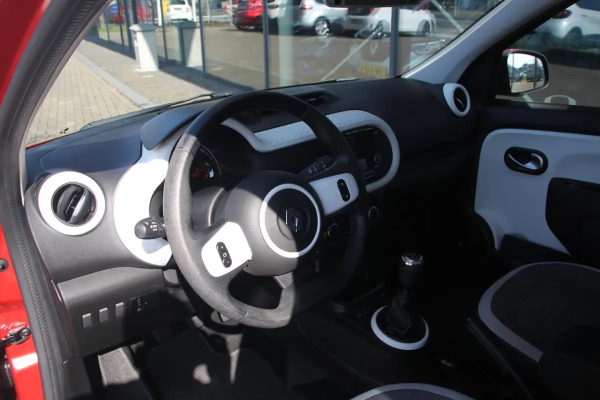 75PK-COLLECTION-33DKM-AIRCO-CRUISE-BLUETOOTH-