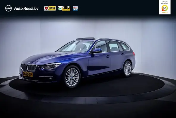 318iA LUXURY Edition PANO | FULL LED | LEDER | ELEK TREKHAAK | NAVI | STOELVERW | PDC V+A