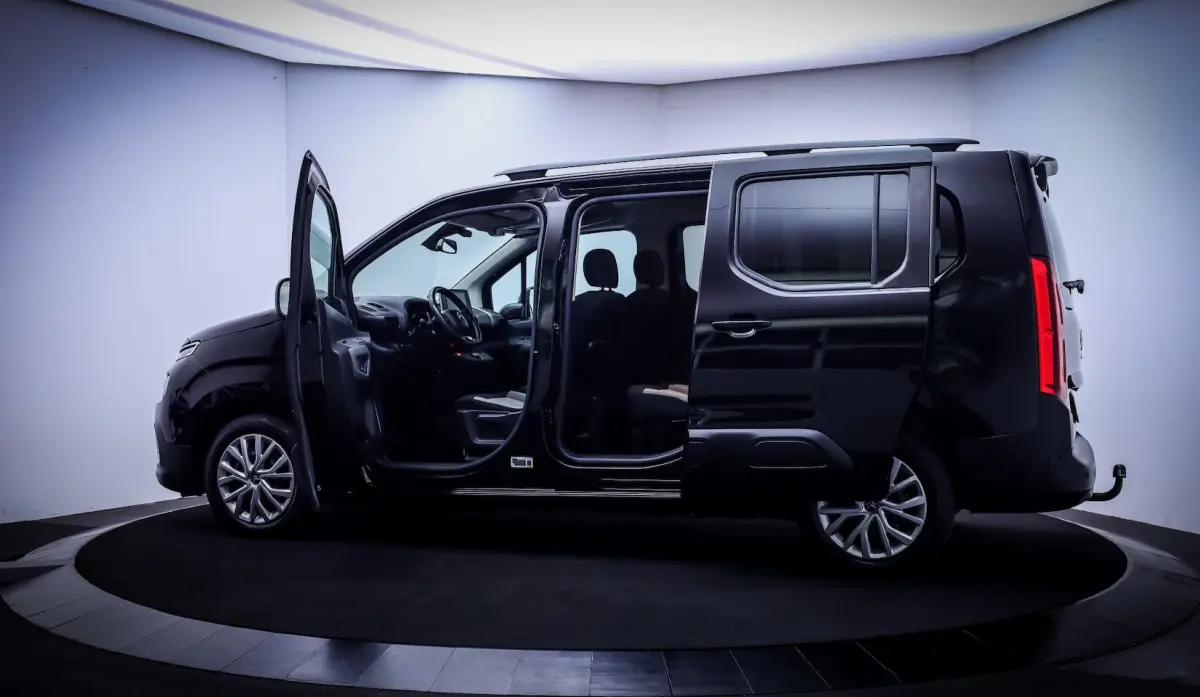 1.2T Aut. 7p SHINE HEAD UP | CAMERA | STOELVERW | NAVI | CARPLAY | DAB | AFN TREKHAAK | BL