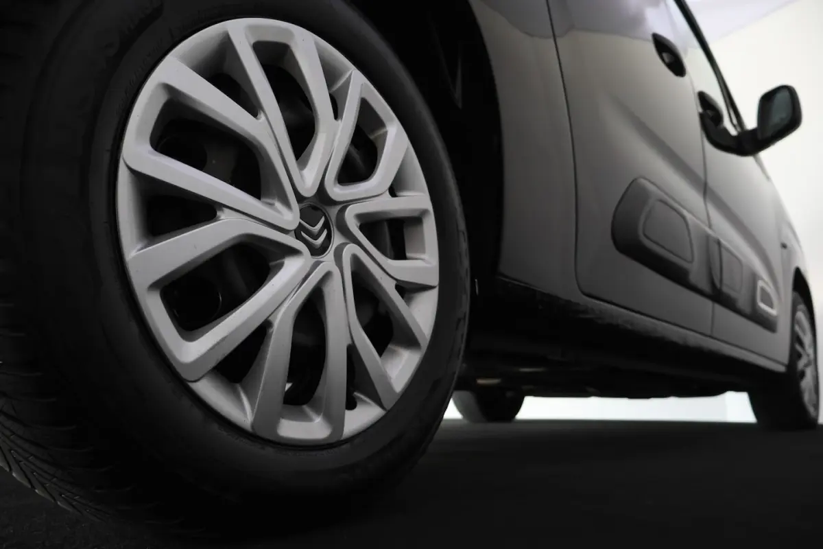 1.2T Aut. 7p SHINE HEAD UP | CAMERA | STOELVERW | NAVI | CARPLAY | DAB | AFN TREKHAAK | BL