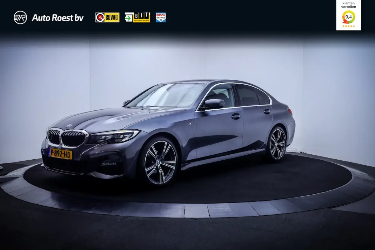 318iA M-SPORT Edition FULL LED | CARPLAY | NAVI | DAB | HIFI | SPORTSTOELEN | CRUISE | PDC