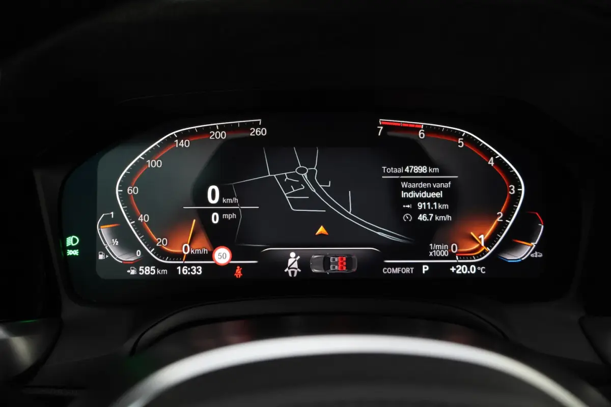 318iA M-SPORT Edition FULL LED | CARPLAY | NAVI | HIFI | DAB | SPORTSTOELEN | CRUISE | PDC