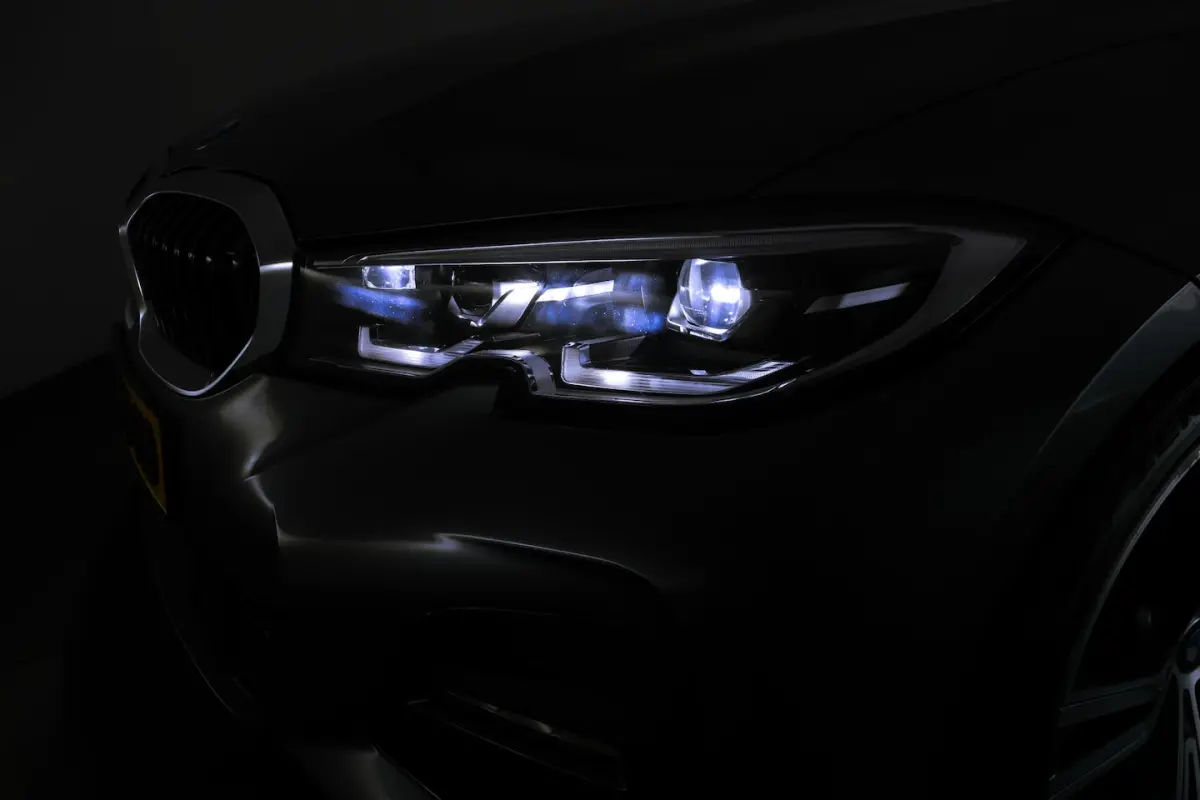318iA M-SPORT Edition FULL LED | CARPLAY | NAVI | HIFI | DAB | SPORTSTOELEN | CRUISE | PDC