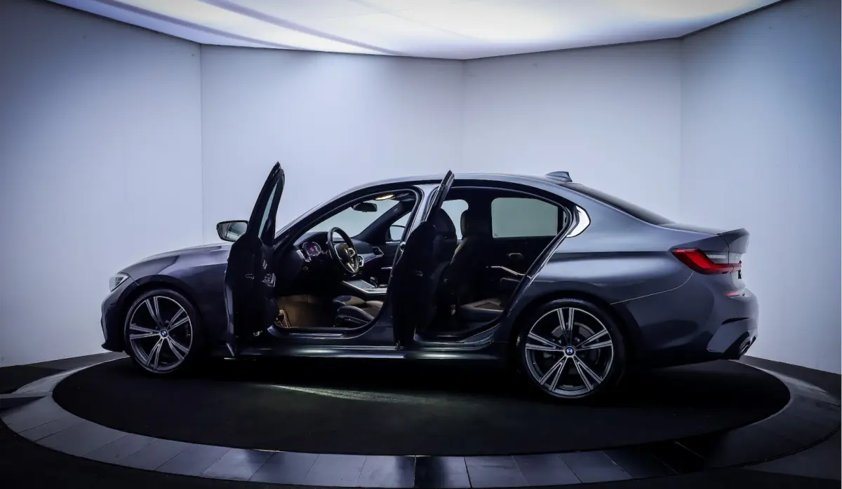 318iA M-SPORT Edition FULL LED | CARPLAY | NAVI | HIFI | DAB | SPORTSTOELEN | CRUISE | PDC
