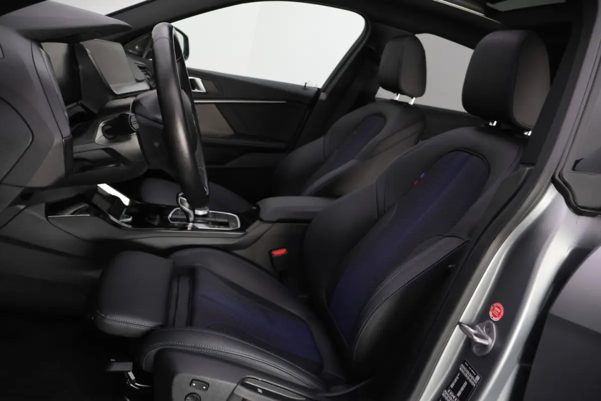 218iA M-SPORT Edition PANO | HARMAN KARDON | HEAD UP | STUUR+STOELVERW | CAMERA | BLINDSPO