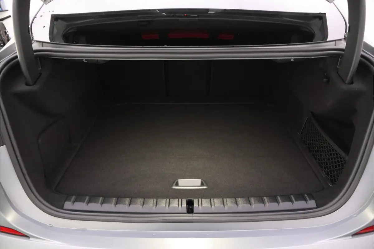 218iA M-SPORT Edition PANO | HARMAN KARDON | HEAD UP | STUUR+STOELVERW | CAMERA | BLINDSPO