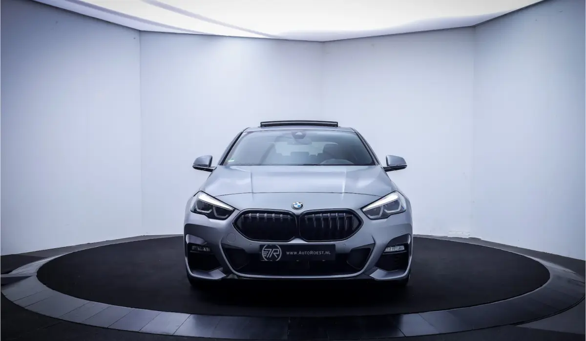 218iA M-SPORT Edition PANO | HARMAN KARDON | HEAD UP | STUUR+STOELVERW | CAMERA | BLINDSPO