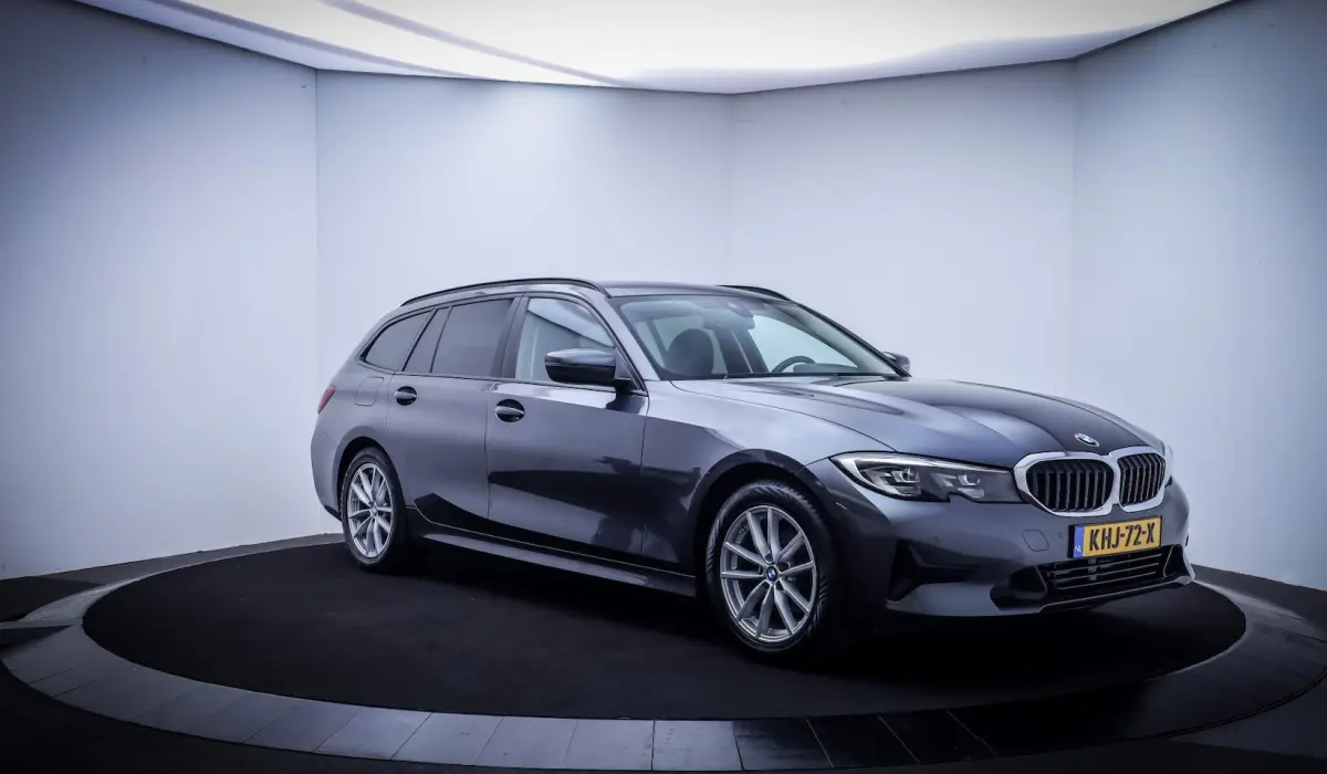 318iA SPORT-LINE Edition FULL LED | STUUR+STOELVERW | CARPLAY | HALF LEDER | SPORTSTOELEN
