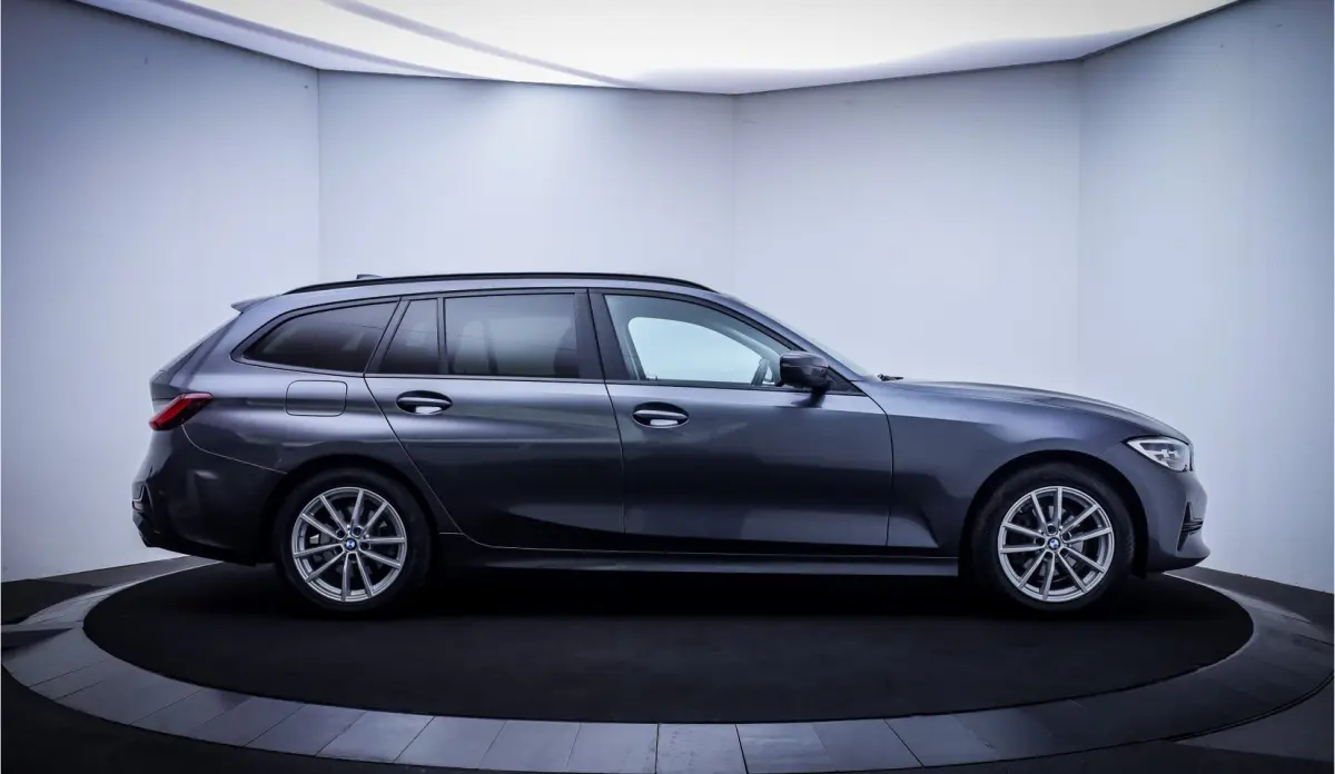 318iA SPORT-LINE Edition FULL LED | STUUR+STOELVERW | CARPLAY | HALF LEDER | SPORTSTOELEN