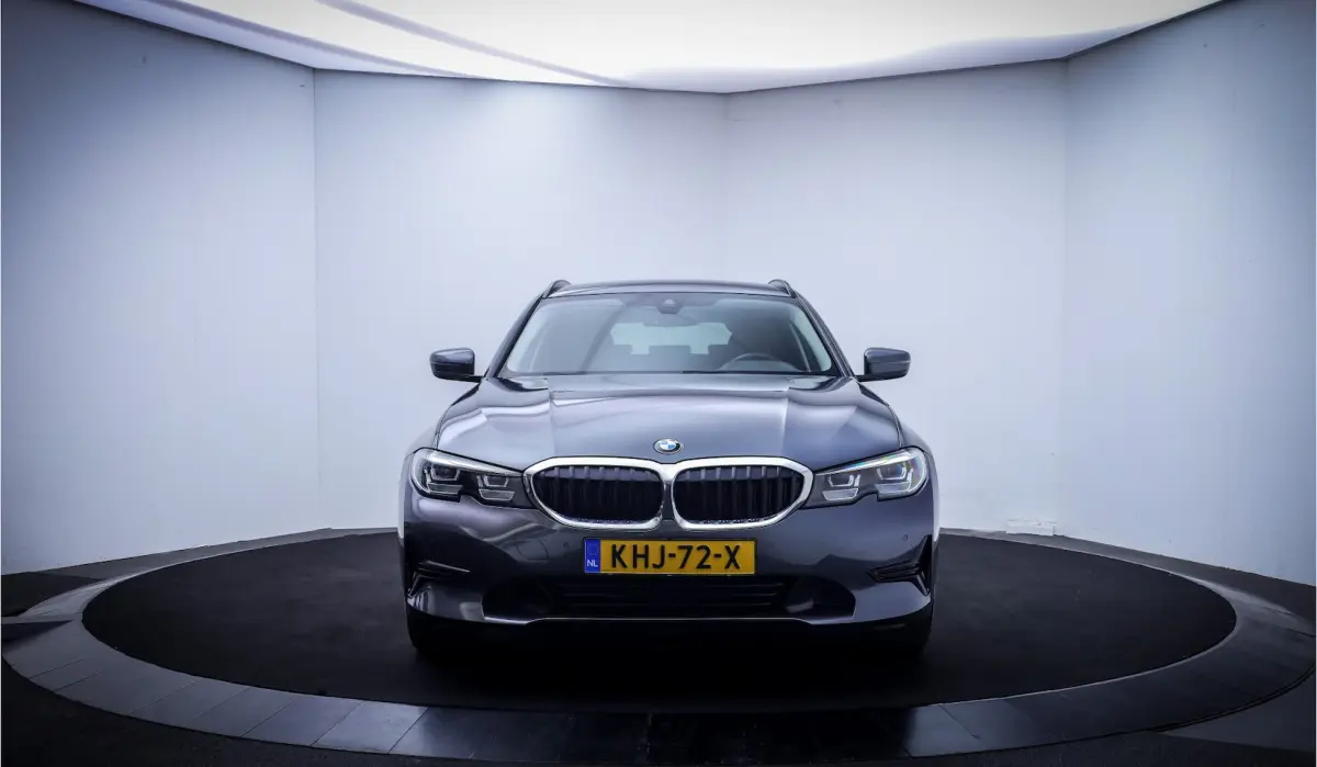 318iA SPORT-LINE Edition FULL LED | STUUR+STOELVERW | CARPLAY | HALF LEDER | SPORTSTOELEN