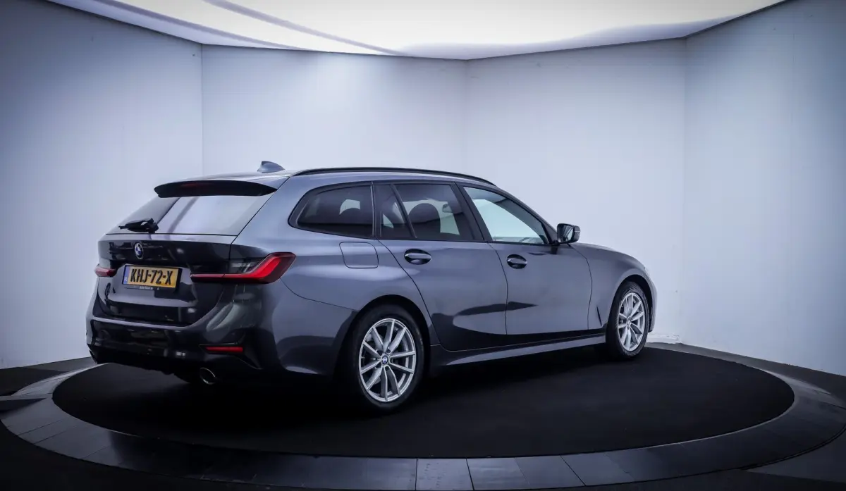 318iA SPORT-LINE Edition FULL LED | STUUR+STOELVERW | CARPLAY | HALF LEDER | SPORTSTOELEN