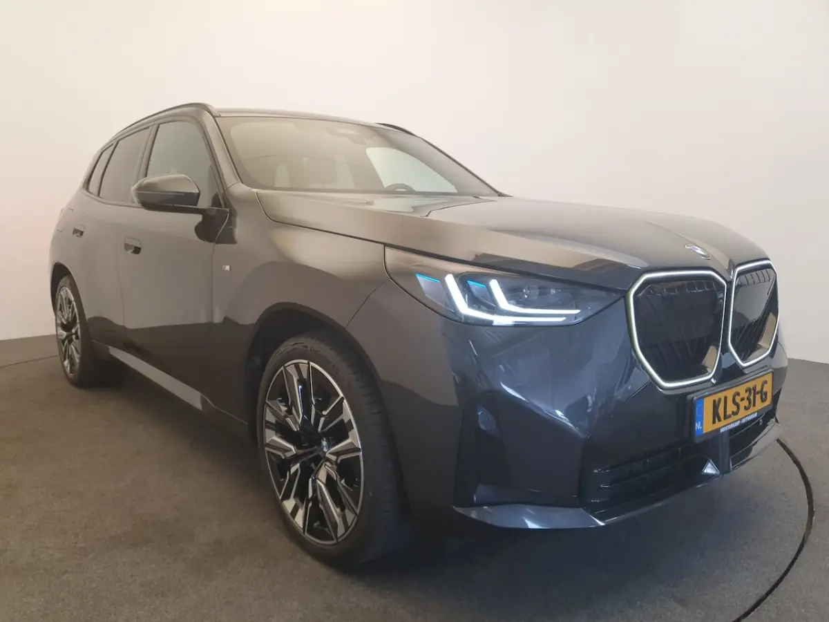 30e xDrive M-sport pro, Wegklapbare trekhaak, Panoramadak