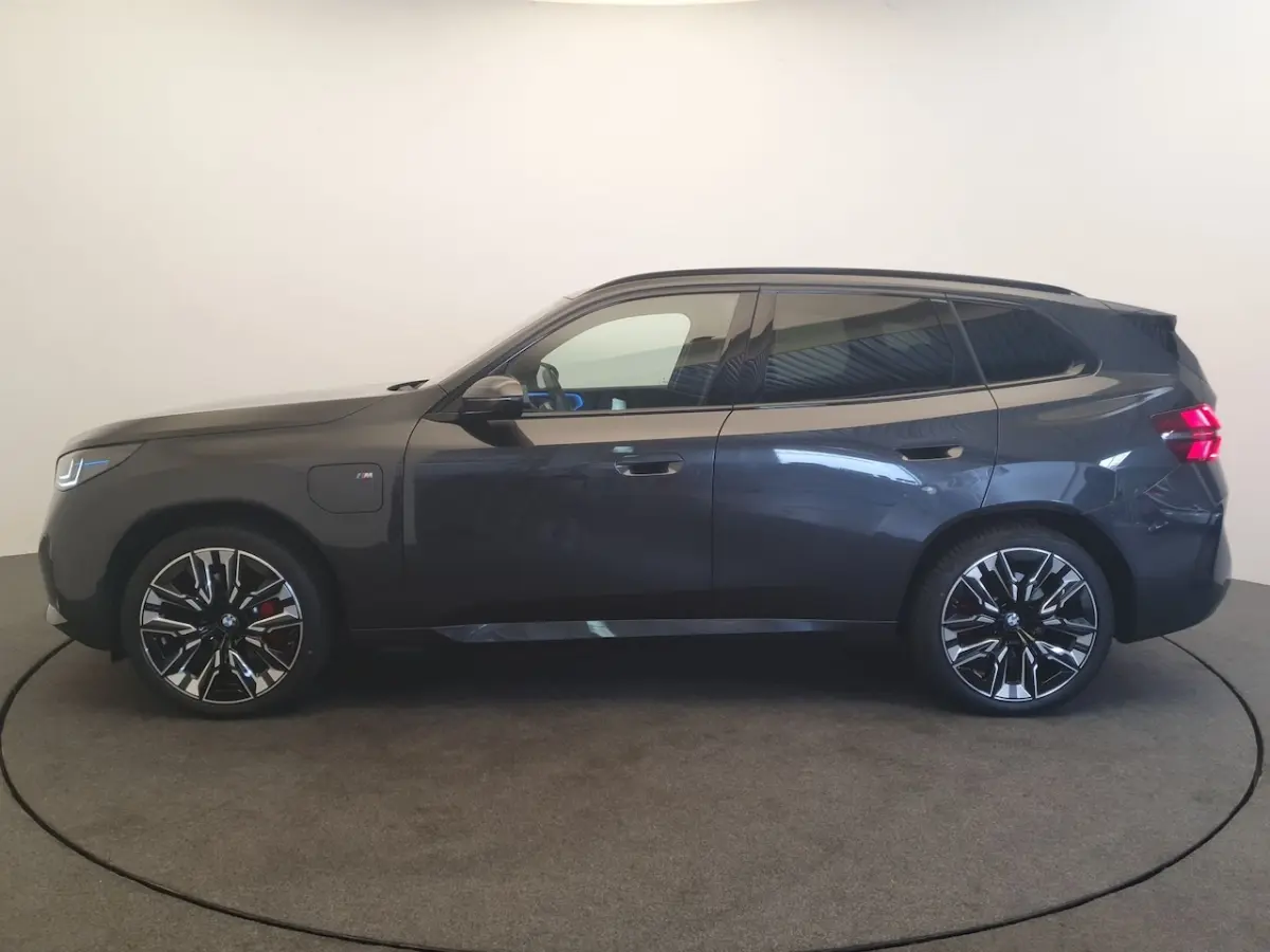 30e xDrive M-sport pro, Wegklapbare trekhaak, Panoramadak