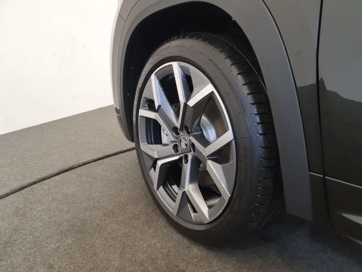 1.5 TSI PHEV DSG/AUT 204pk Sportline Business Wegklapbare trekhaak, Panoramadak, Winterpak