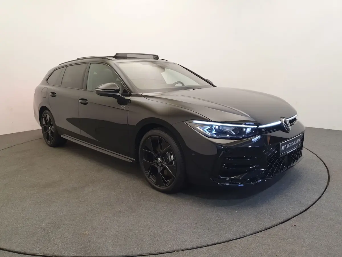 1.5 eHybrid 272pk DSG/AUT R-Line Wegklapbare trekhaak, Panoramadak, Harman/Kardon, Leder