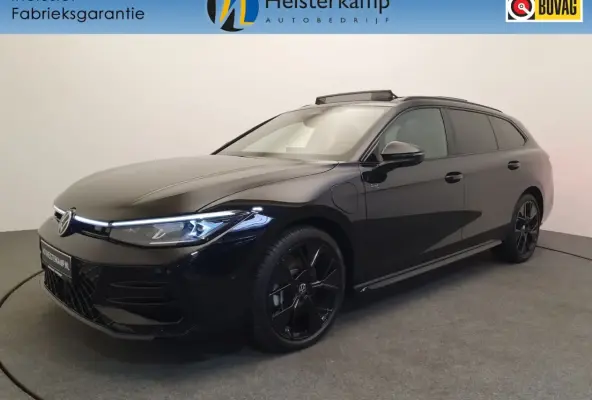 1.5 eHybrid 272pk DSG/AUT R-Line Wegklapbare trekhaak, Panoramadak, Harman/Kardon, Leder