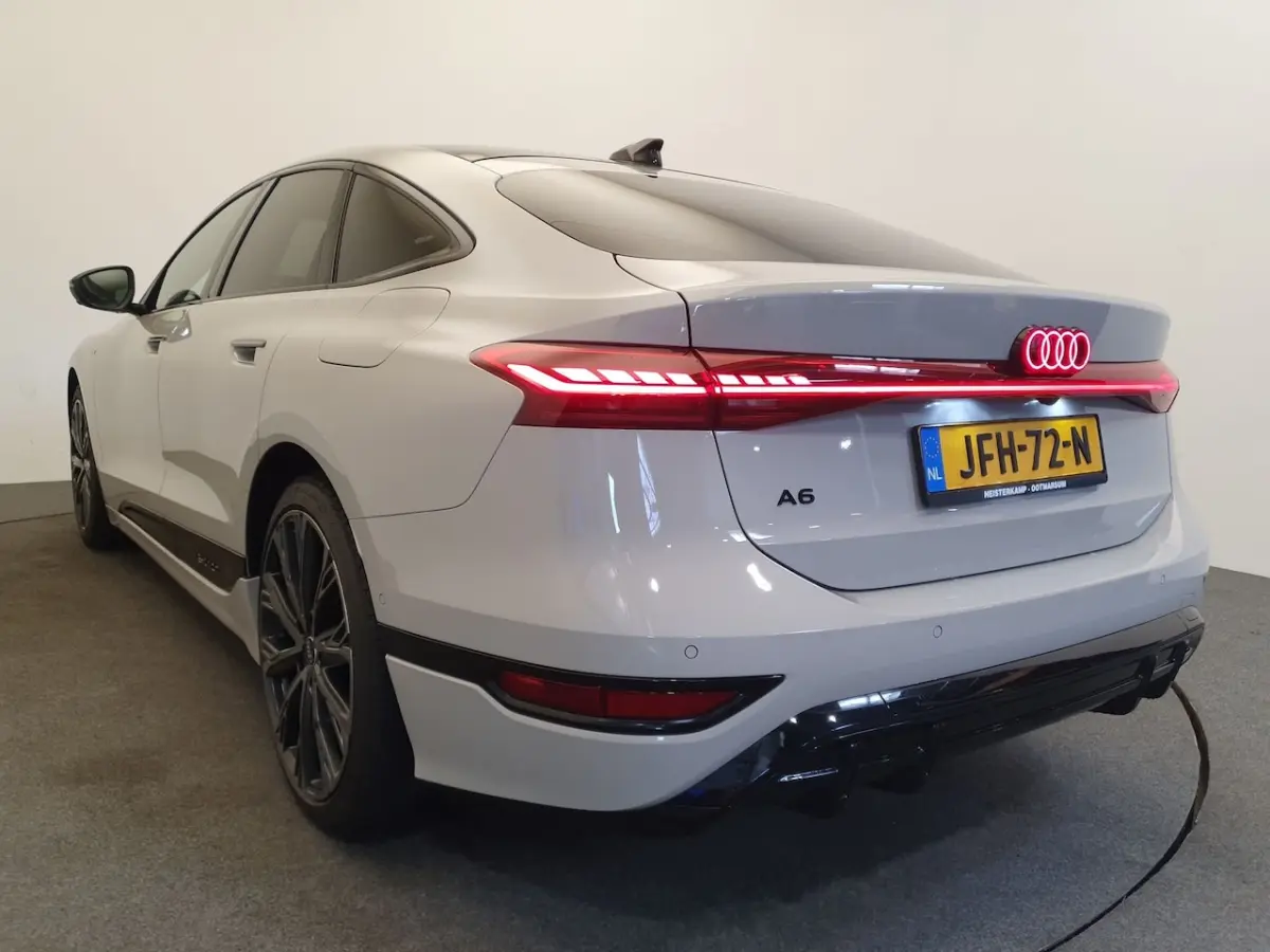 S edition 83 kWh Matrix Led, 360 Camera, Panoramadak