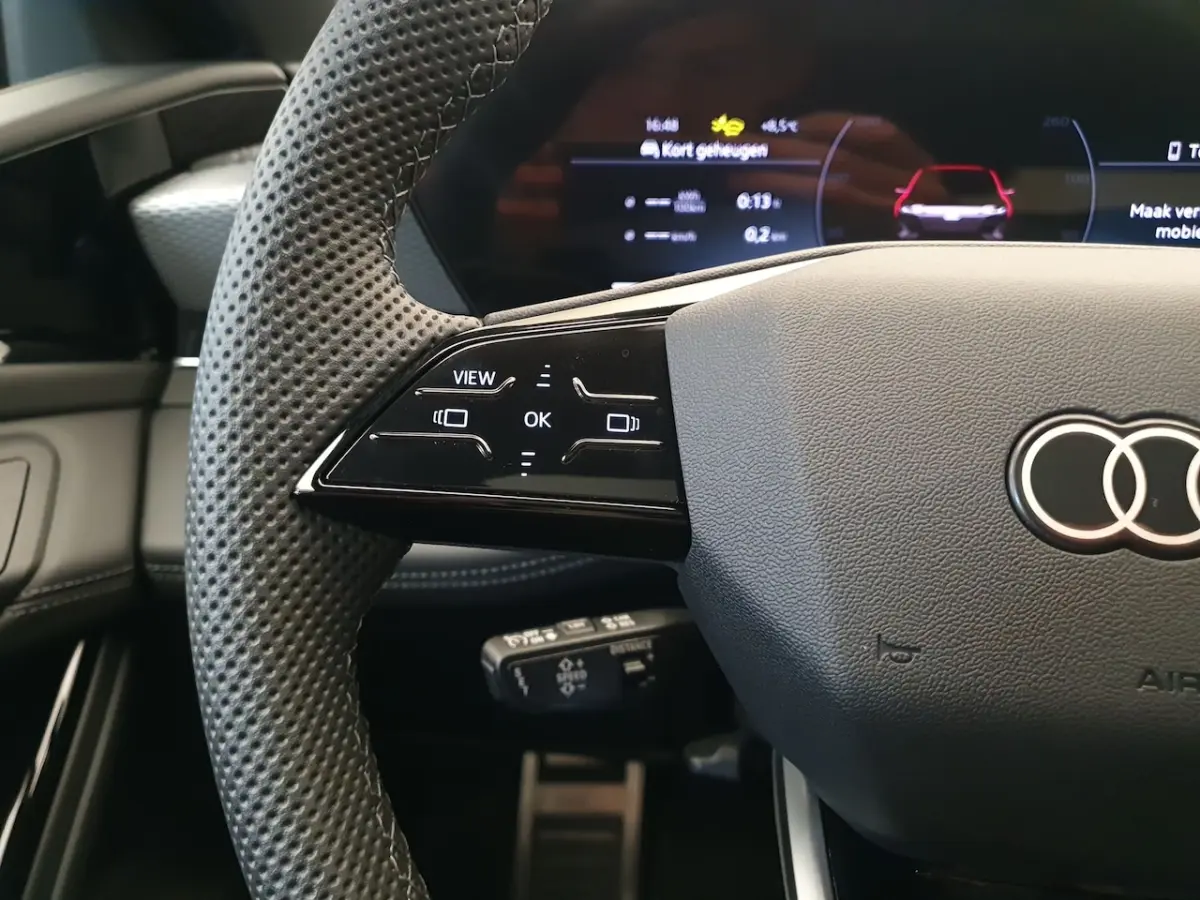 S edition 83 kWh Matrix Led, 360 Camera, Panoramadak