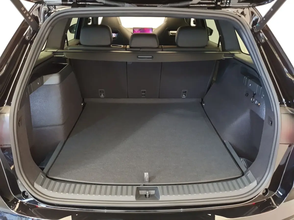 1.5 TSI PHEV DSG/AUT 204pk Sportline Wegklapbare trekhaak, Panoramadak, Canton