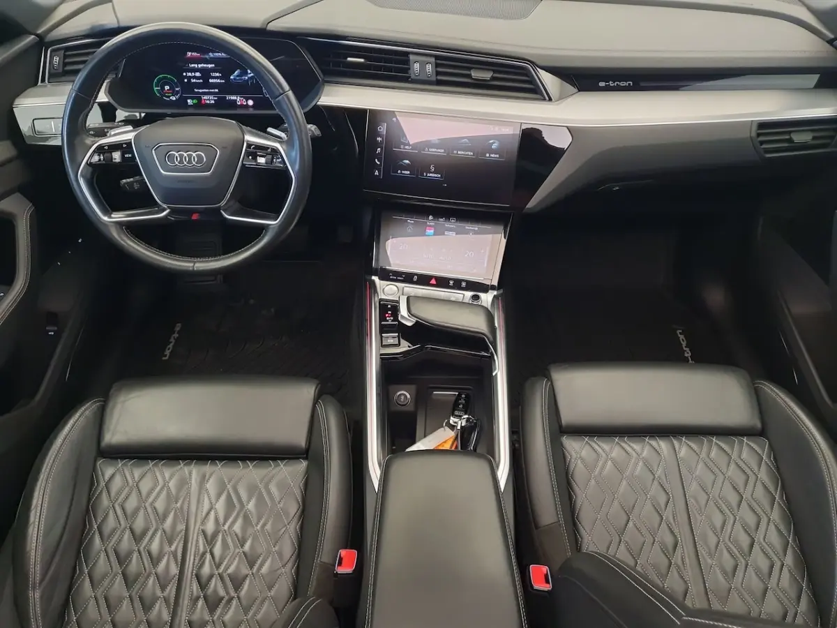55 quattro S-Line 95 kWh Trekhaak, Pano, RS-stoelen, Matrix, 360 camera
