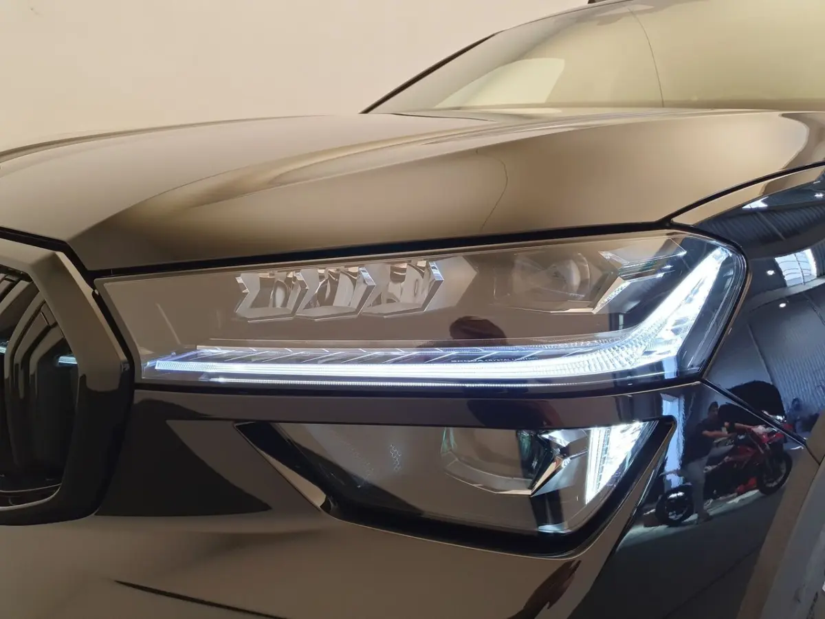 1.5 TSI PHEV DSG/AUT 204pk Sportline Wegklapbare trekhaak, Panoramadak, Canton