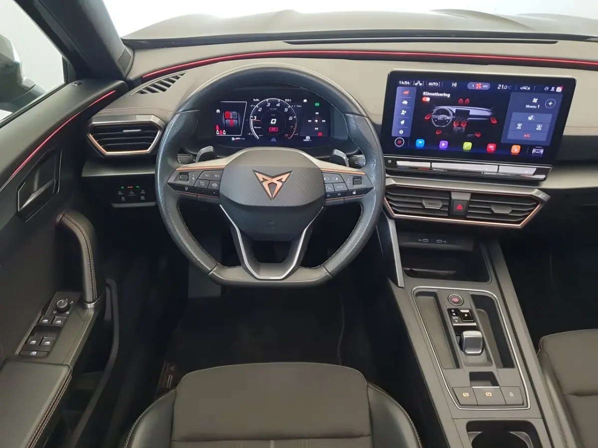 1.5 TSI DSG Panoramadak, Wegklapbare trekhaak, Camera