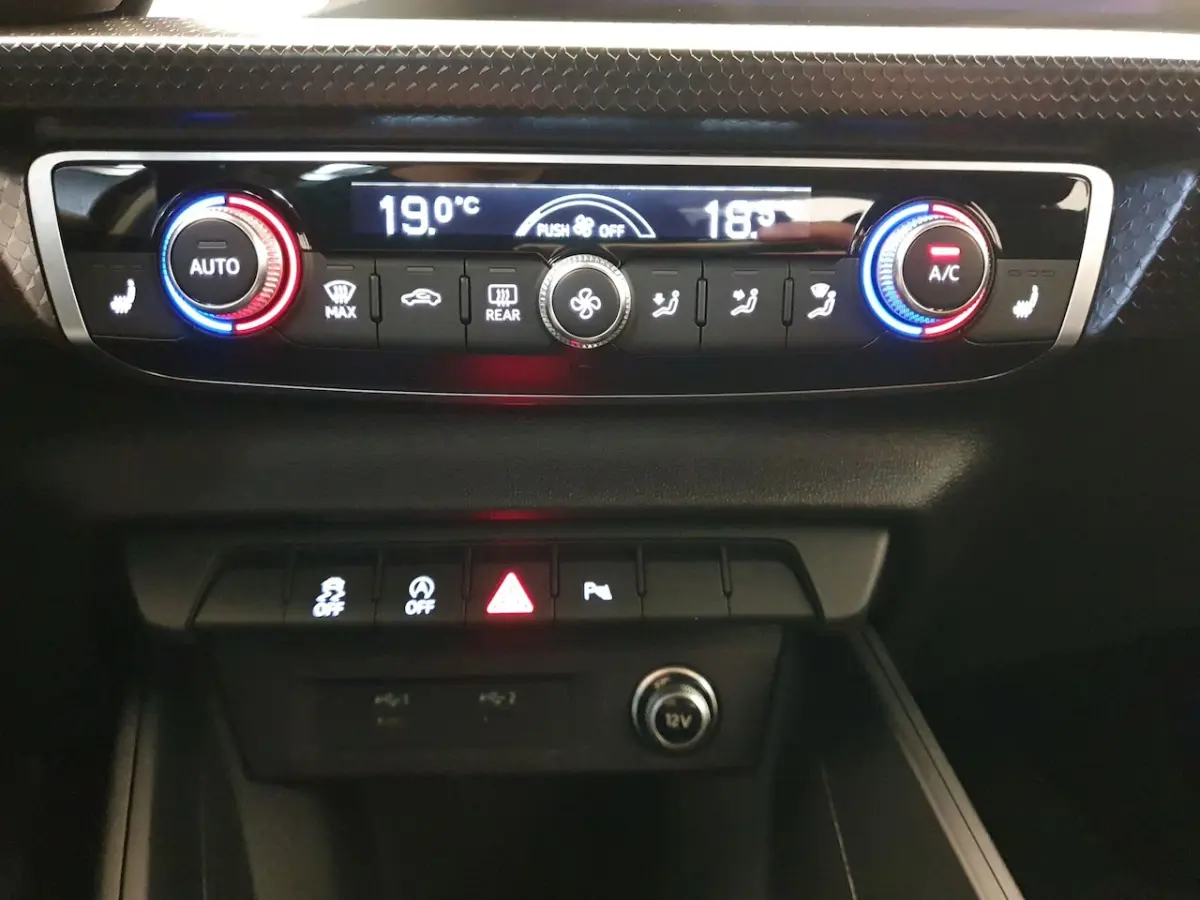 30 TFSI 110pk S-Tronic S-Line Cruise control, Virtual cockpit, Climatronic