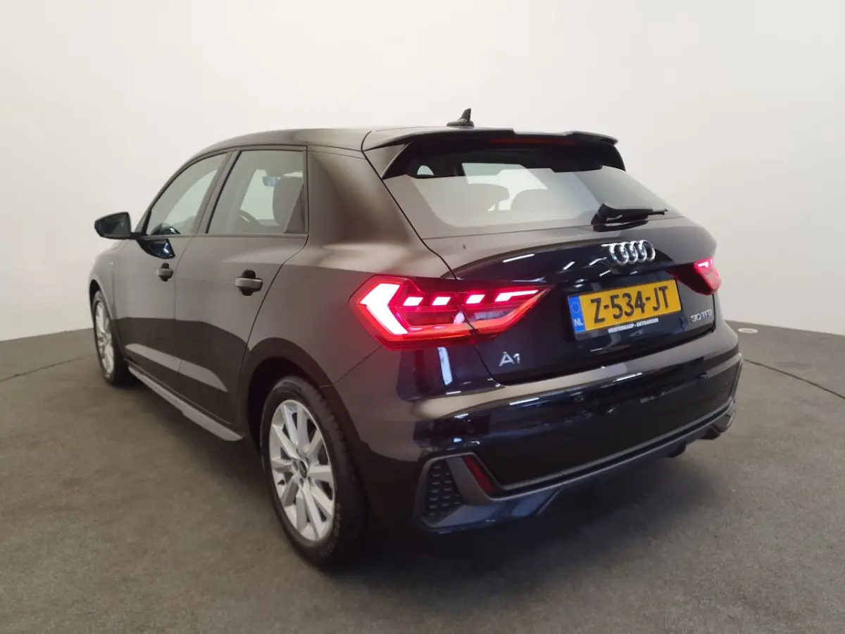 30 TFSI 110pk S-Tronic S-Line Cruise control, Virtual cockpit, Climatronic