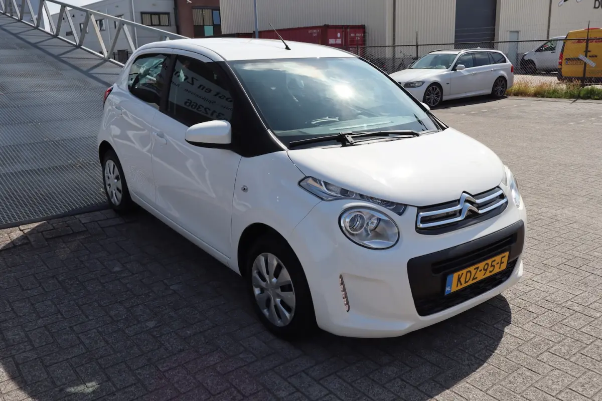 1.0 VTi Dealeronderhouden Airco/DAB radio/Bluetooth