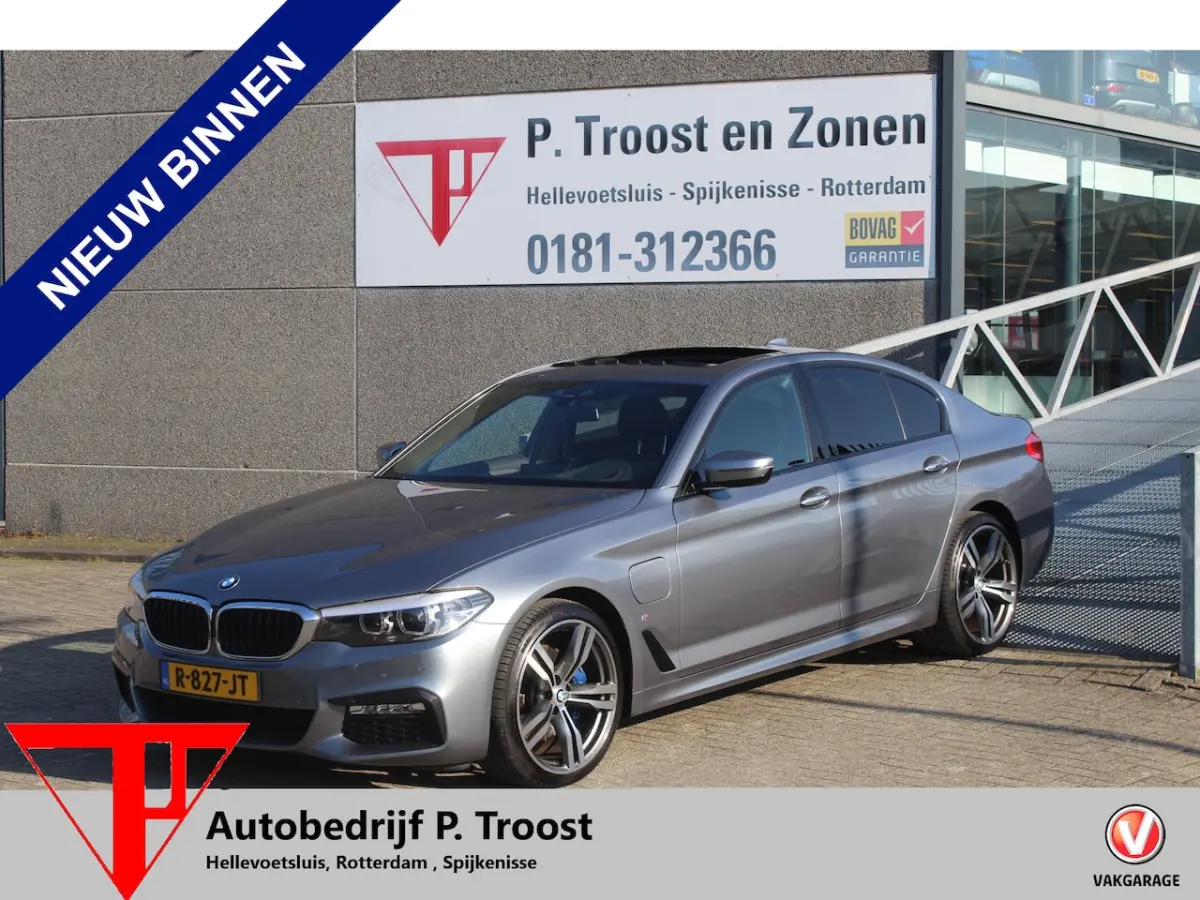 530e iPerformance Executive M-Sport Panoramadak/Head-Up Display/Apple carplay/Sfeerverlich