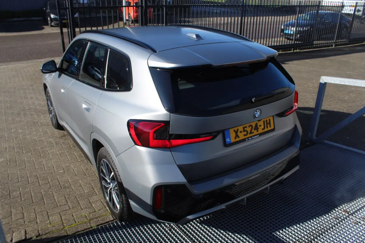 xDrive25e Orig NL auto/Dealeronderhouden/Sfeerverlichting/Apple carplay/Navigatie/Achterui
