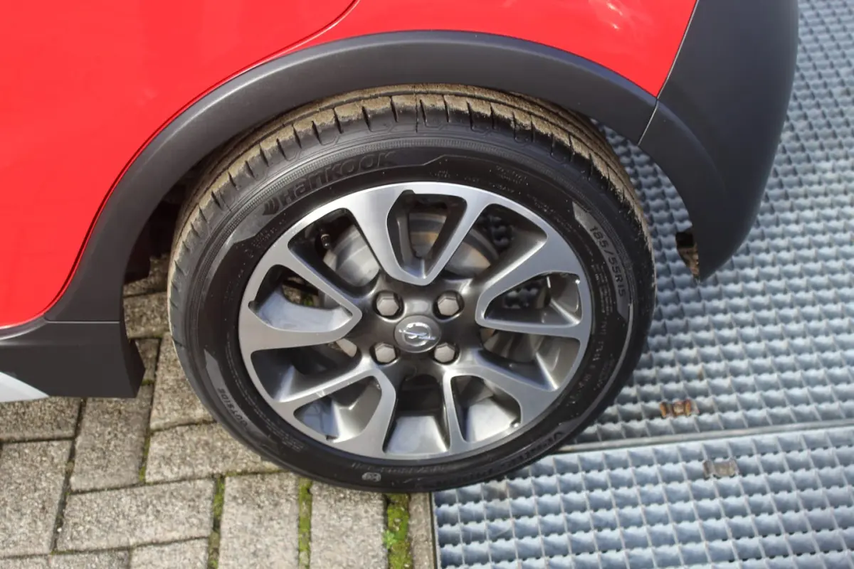 1.0 Rocks Online Edition Automaat/Orig. NL auto/Airco/Parkeersesnoren/Bluetooth/Apple car