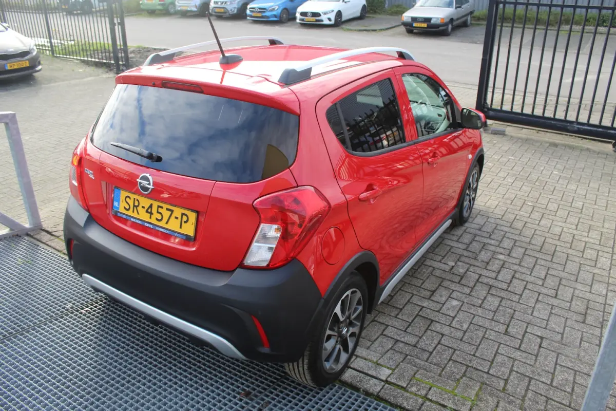 1.0 Rocks Online Edition Automaat/Orig. NL auto/Airco/Parkeersesnoren/Bluetooth/Apple car