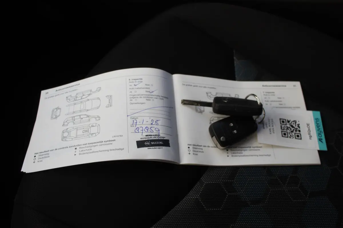 1.0 Rocks Online Edition Automaat/Orig. NL auto/Airco/Parkeersesnoren/Bluetooth/Apple car