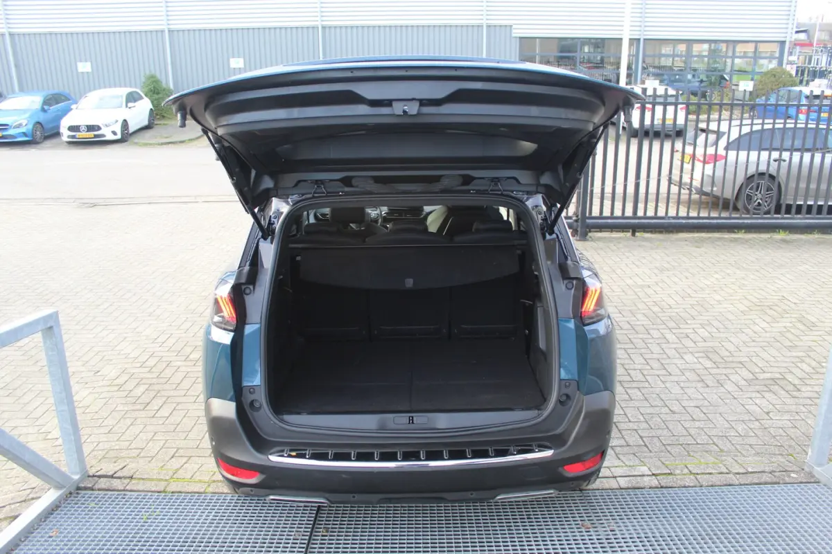 1.2 PureTech GT-Line 7-zits Navigatie/18 Inch L.M Velgen/Parkeersensoren V&A/Parkeer Camer