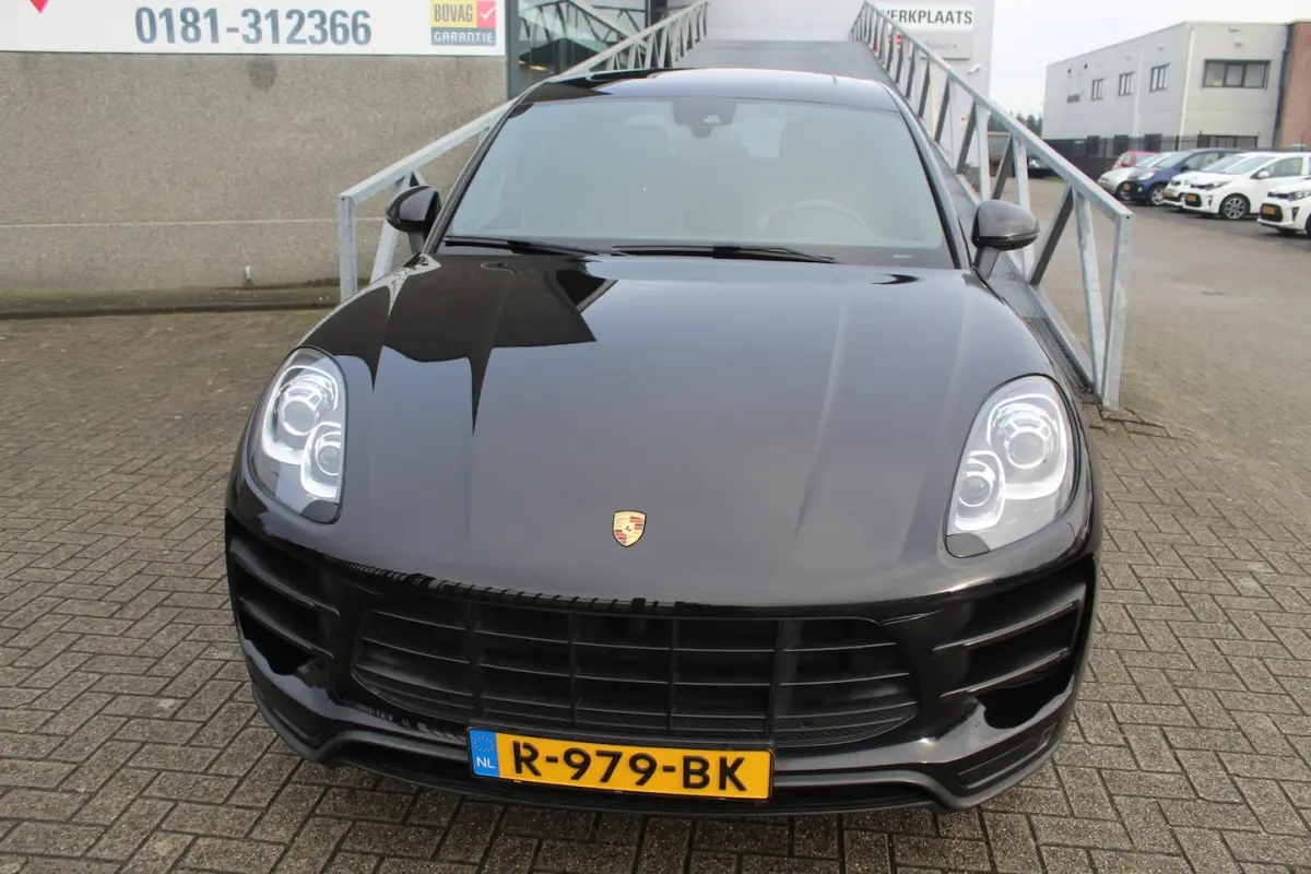 3.6 Turbo Panoramadak/Luchtvering/Sportuitlaat/Bose audio/Navigatie/Lederen bekleding/Elek