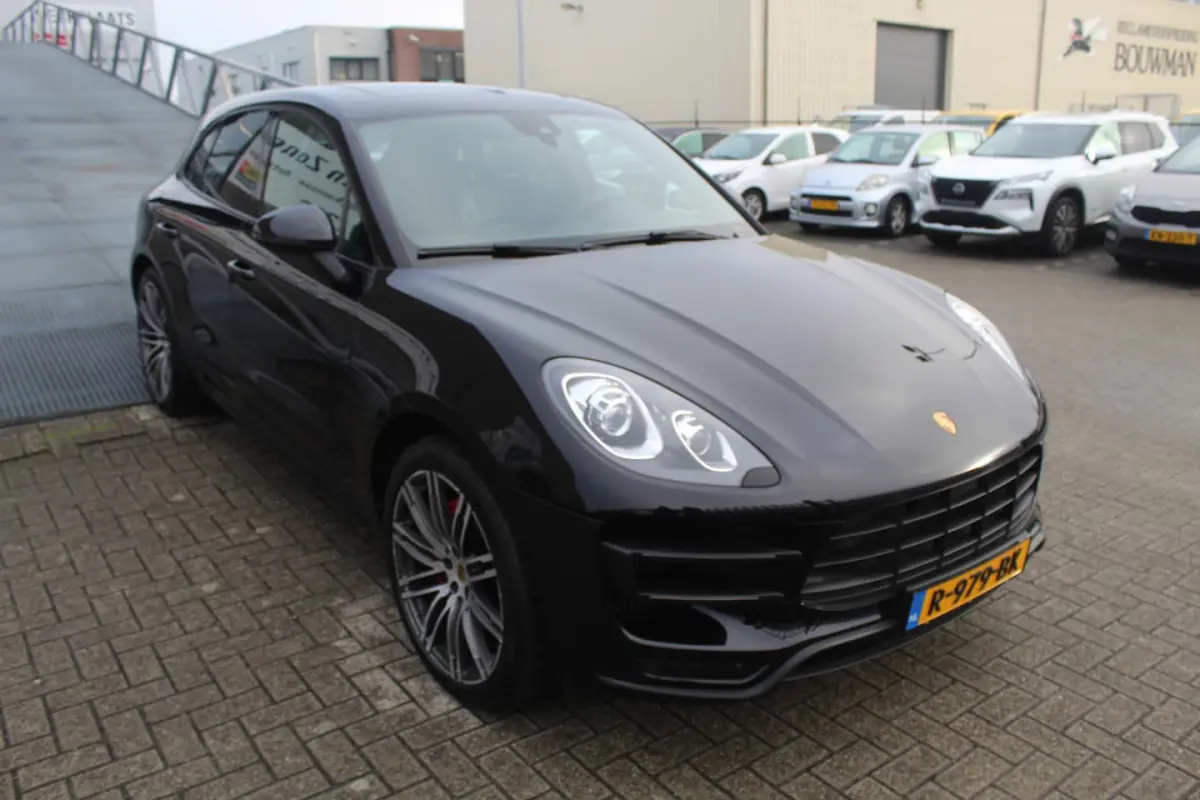 3.6 Turbo Panoramadak/Luchtvering/Sportuitlaat/Bose audio/Navigatie/Lederen bekleding/Elek