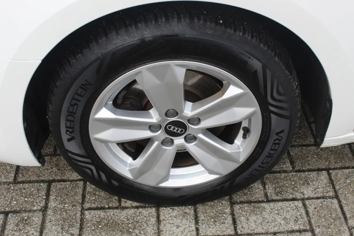 30 TFSI STERRENHEMEL Virtueel cockpit/Stoelverwarming/Keyless go/Bluetooth/Climate control