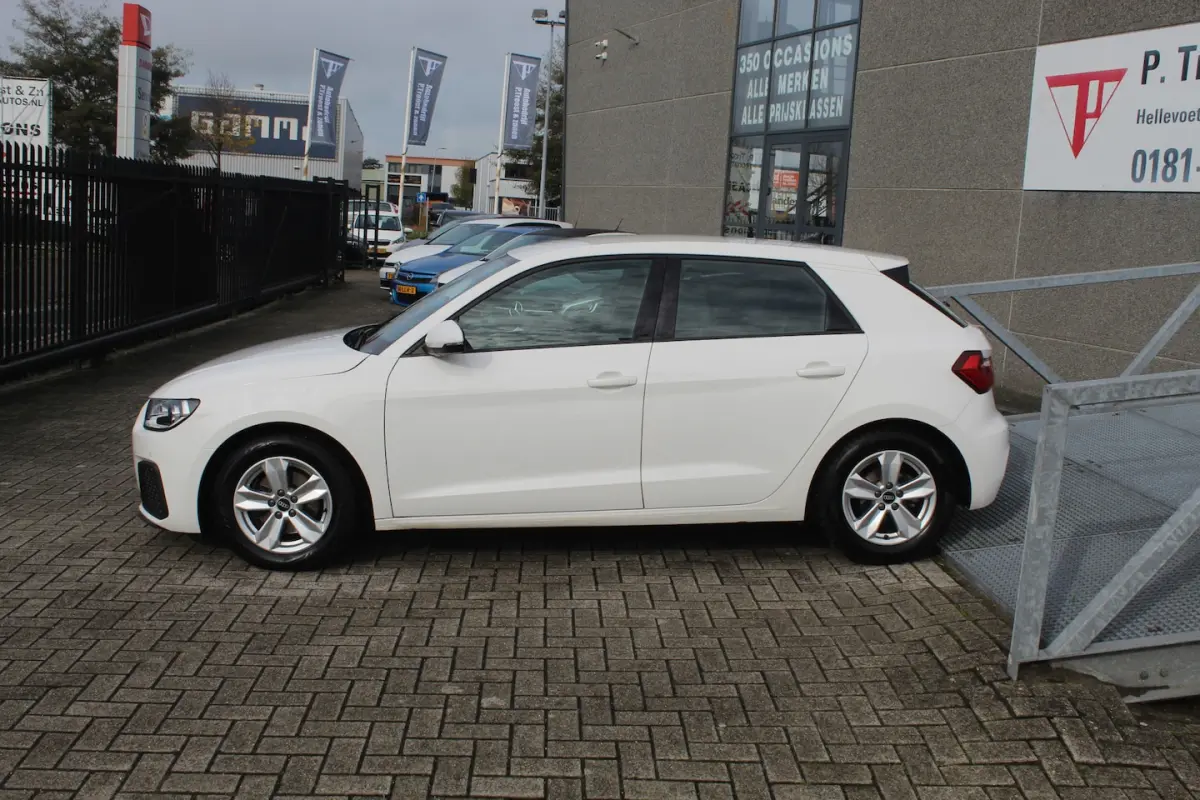 30 TFSI STERRENHEMEL Virtueel cockpit/Stoelverwarming/Keyless go/Bluetooth/Climate control